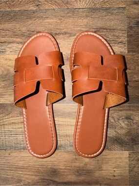 Women’s Sandals